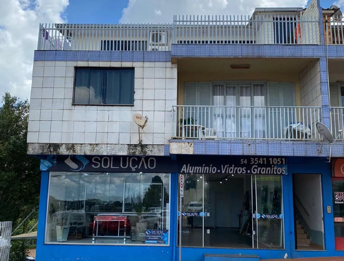 APARTAMENTO COBERTURA DO PRÉDIO DE FRENTE PARA A AVENIDA PINHEIRO - TRINDADE DO SUL/RS