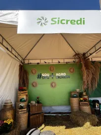 Sicredi participa da Feira Agro&Negócios da CooperAntunes e reforça apoio ao desenvolvimento da pecuária leiteira em Minas Gerais